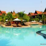 The Sokhalay Angkor pool by day