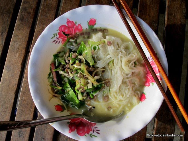 Khmer noodles Num Banh Chok
