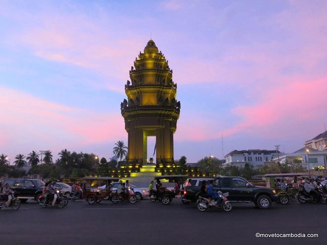 Cambodia Independence Monument Cambodia Independence Monument at dusk