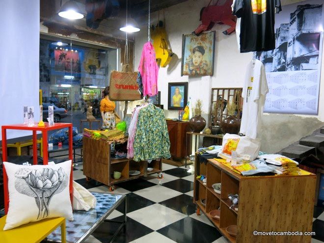 Trunkh Phnom Penh 2 The inside of Trunkh in Phnom Penh