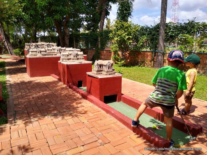 Angkor Wat Putt Siem Reap mini golf
