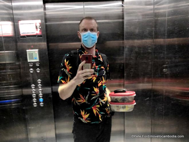 wearing a face mask in Phnom penh