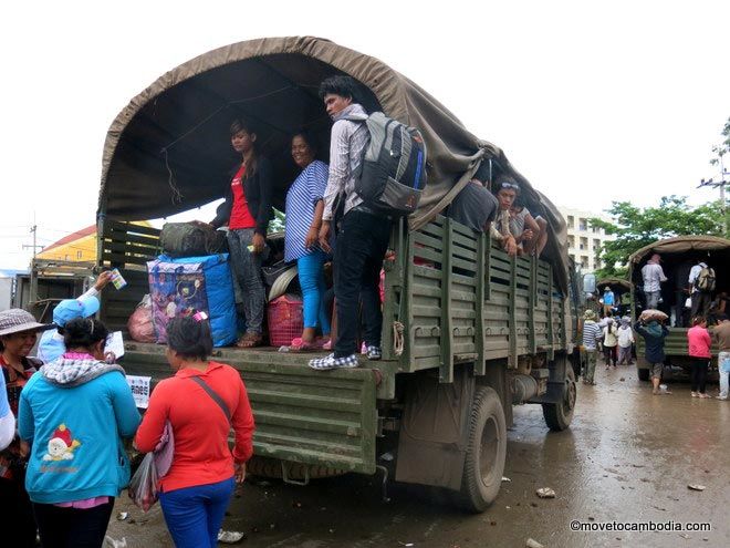 Returning Cambodians from Thailand