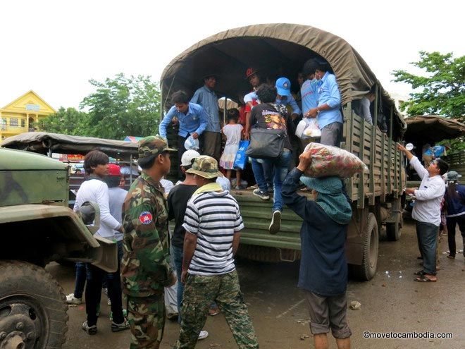 Returning Cambodians from Thailand