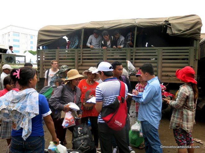 Returning Cambodians from Thailand