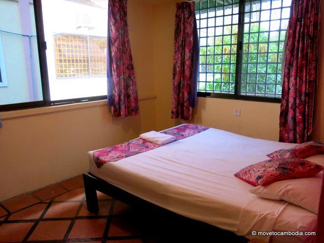 New Sea View Villa Sihanoukville double fan room