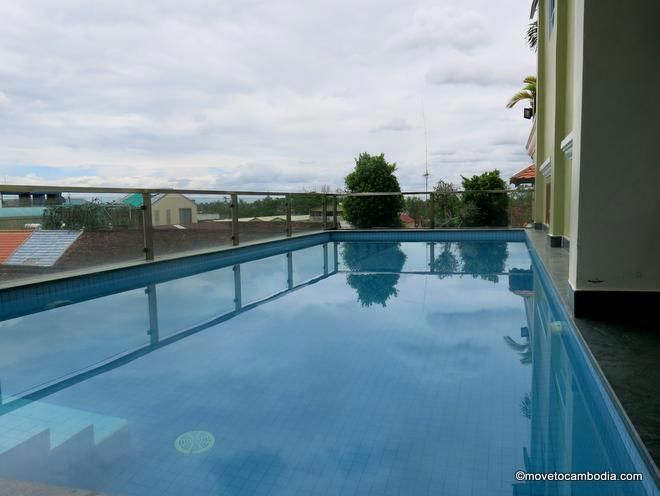 Seng Hout Hotel Battambang Pool