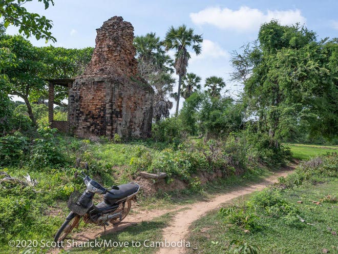 Banteay Staong Temple