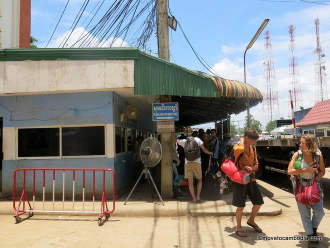 Poipet Cambodia border crossing scams