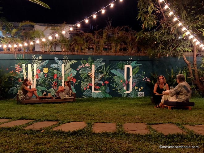 Wild-Creative-Bar-Siem-Reap
