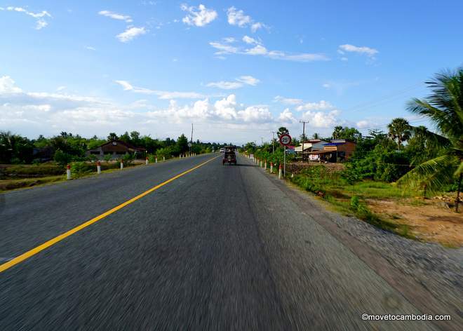 The road from Kep to Kampot