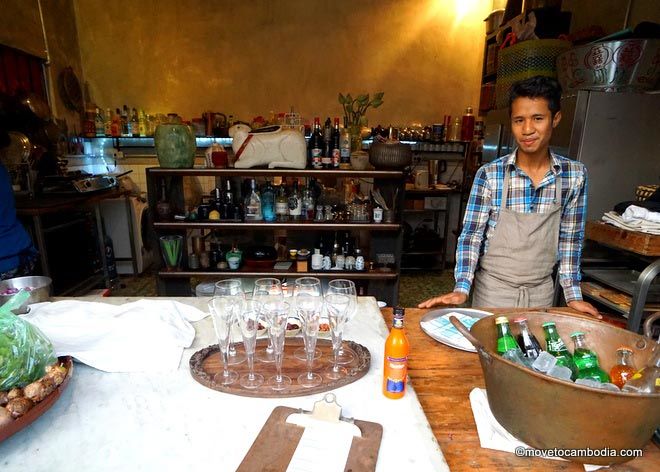 Bric-a-Brac's Libations bar